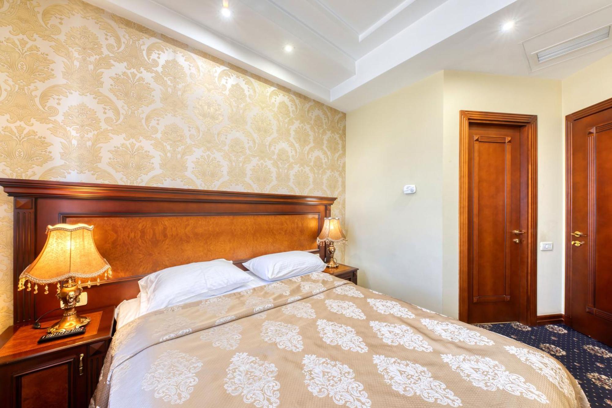Spa Hotel Grace Forum Ереван Стая снимка