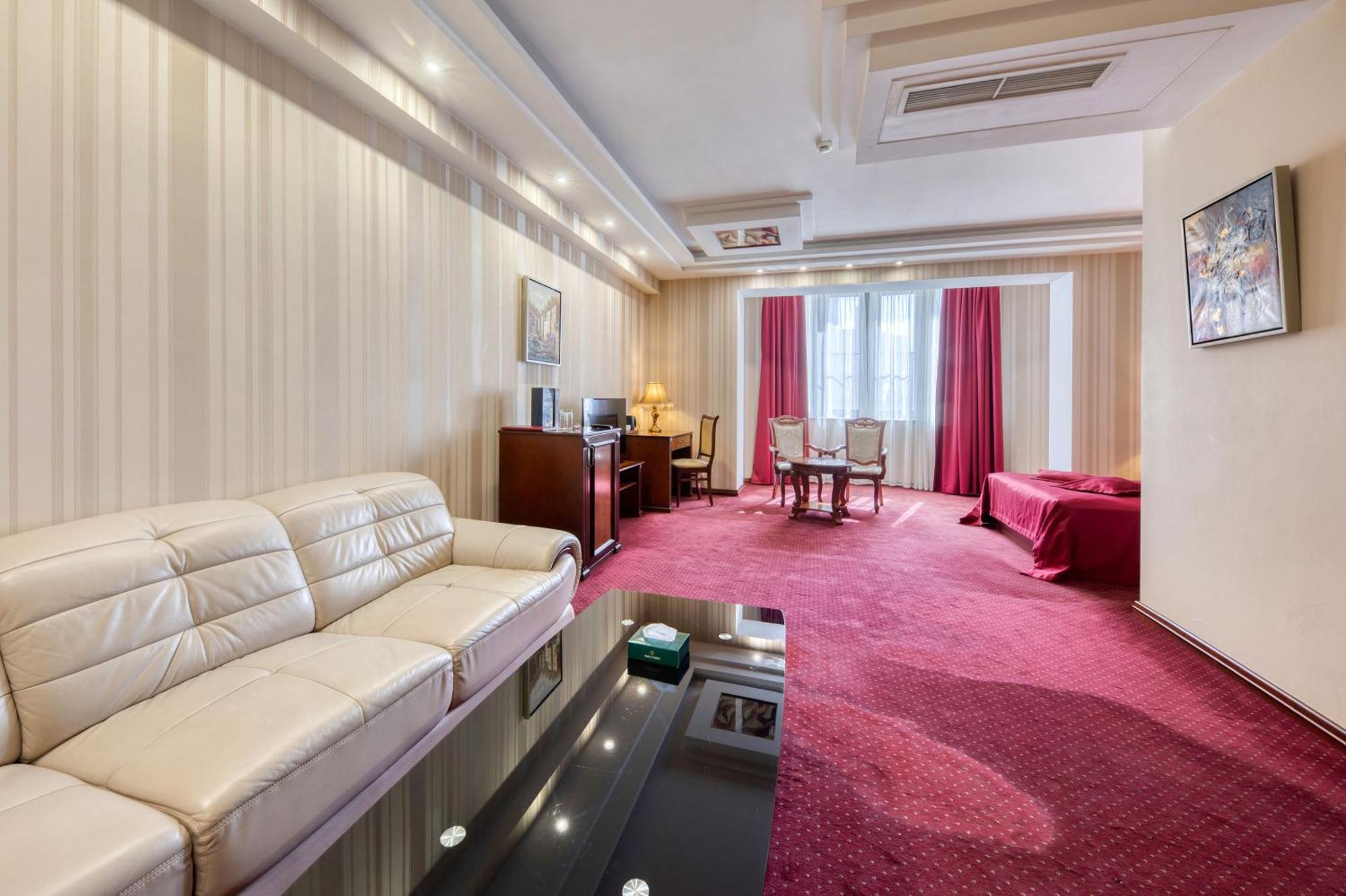 Spa Hotel Grace Forum Ереван Стая снимка