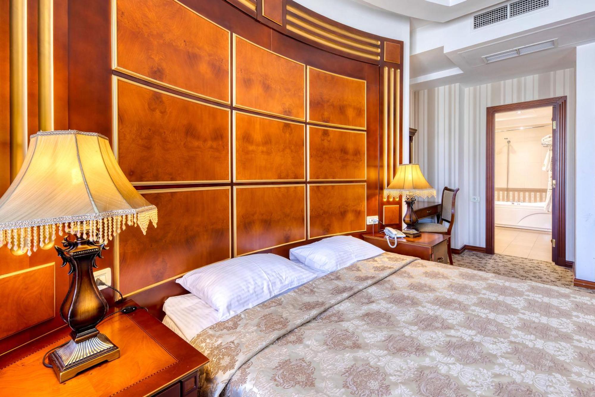 Spa Hotel Grace Forum Ереван Стая снимка