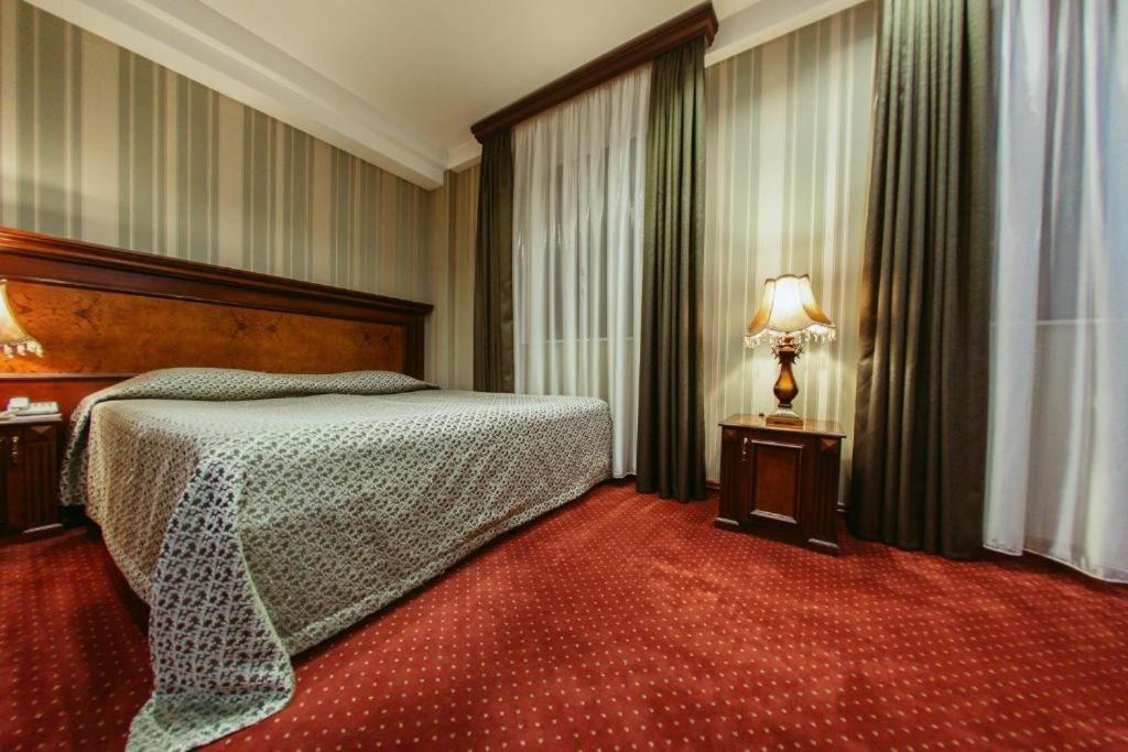 Spa Hotel Grace Forum Ереван Екстериор снимка