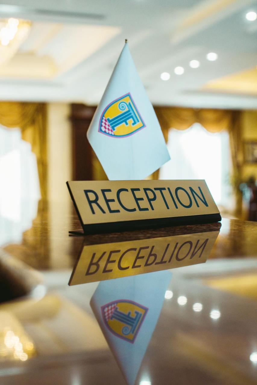 Spa Hotel Grace Forum Ереван Екстериор снимка